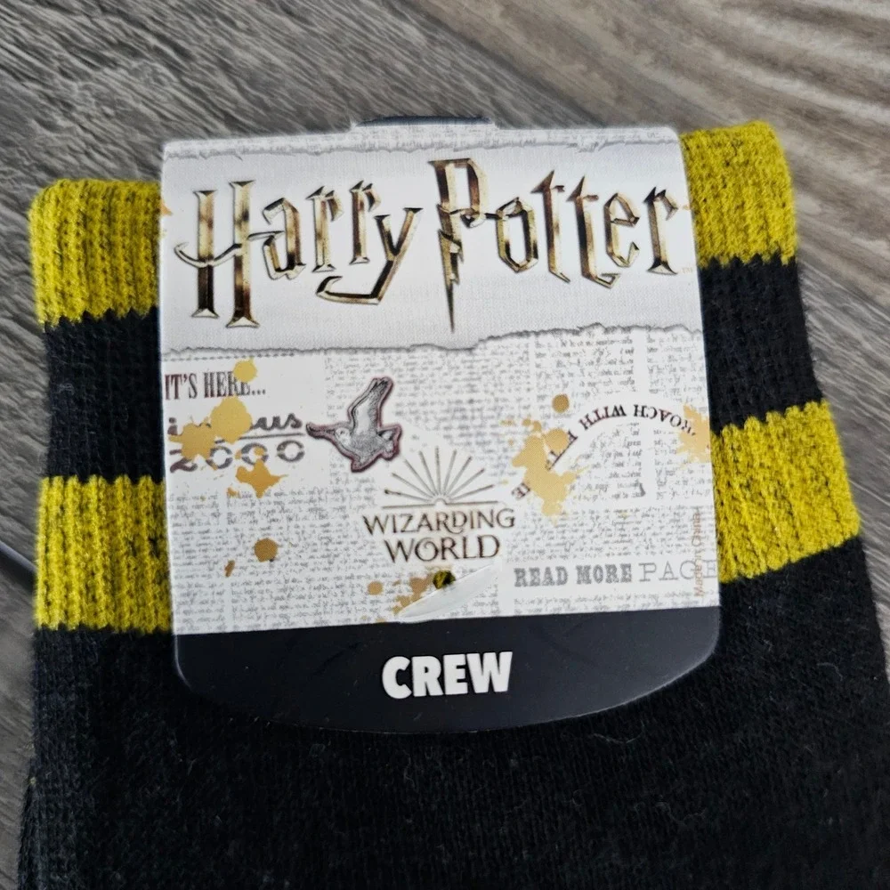 Bioworld Harry Potter Deathly Hallows Men's Crew Socks Black Yellow Size 10–13‎